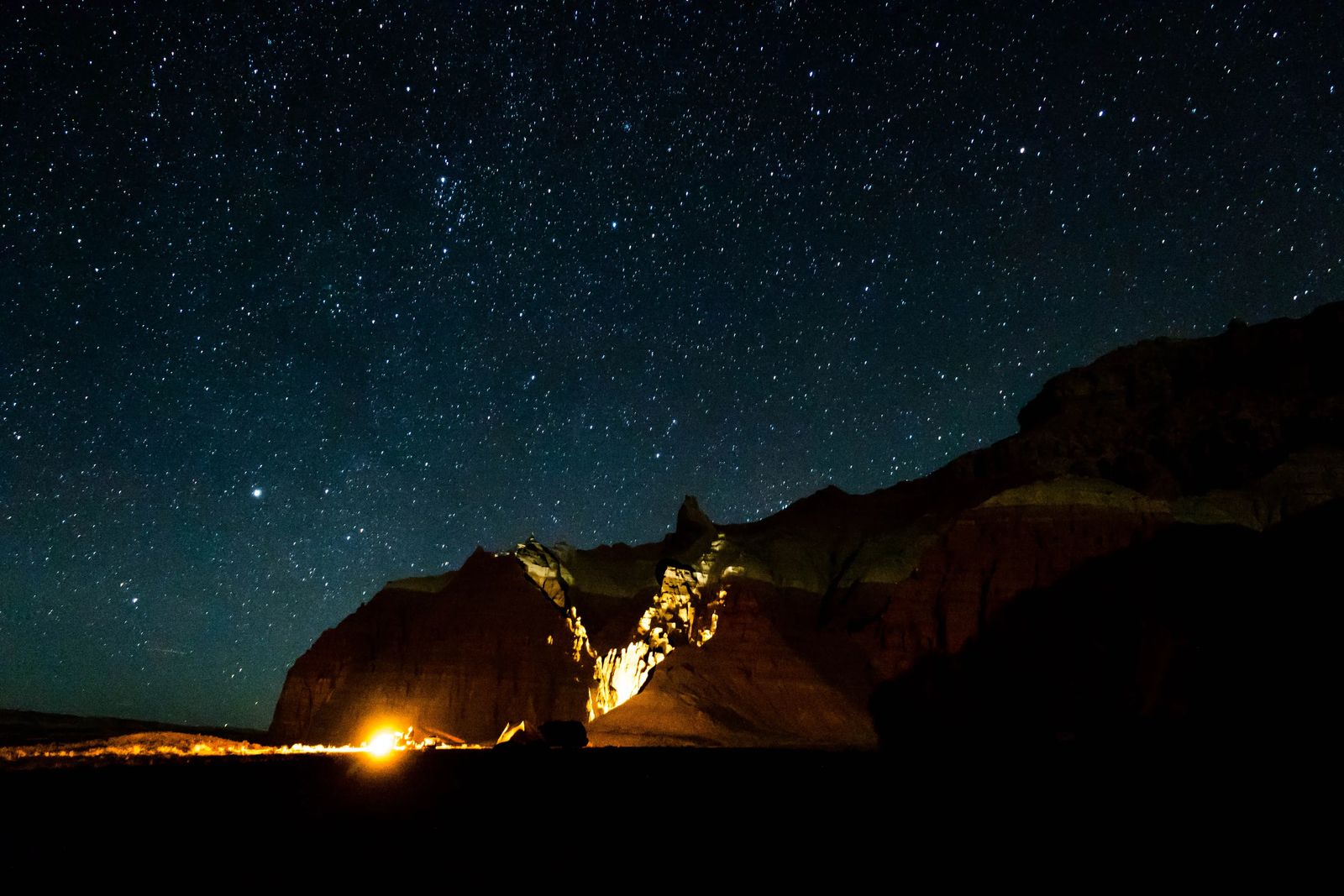 campfire with stars, rules of camping in utah
