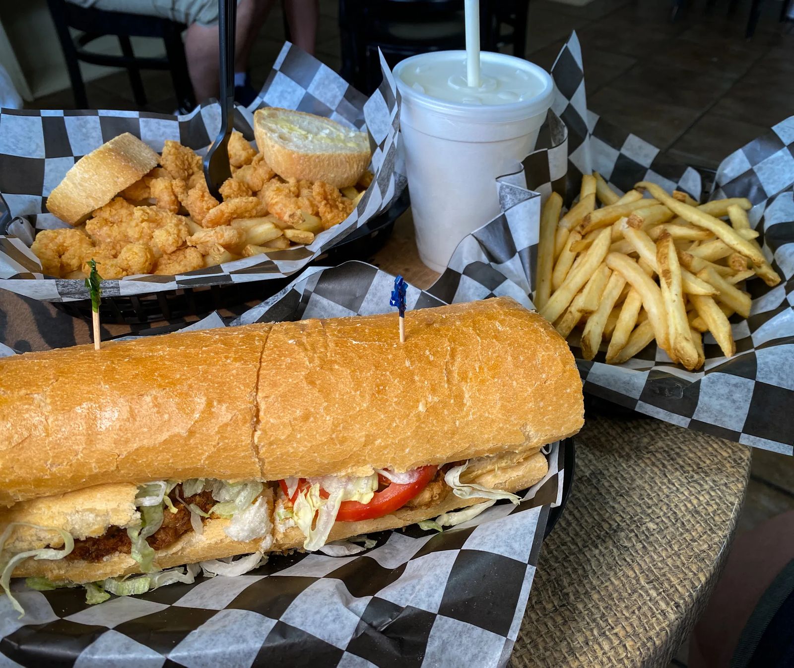 po'boy sandwich with fried shrimp best New Orleans food