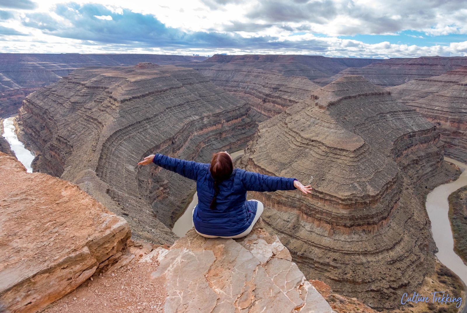 At Gooseneck state park trying to hug the sky, hidden gems of southern utah