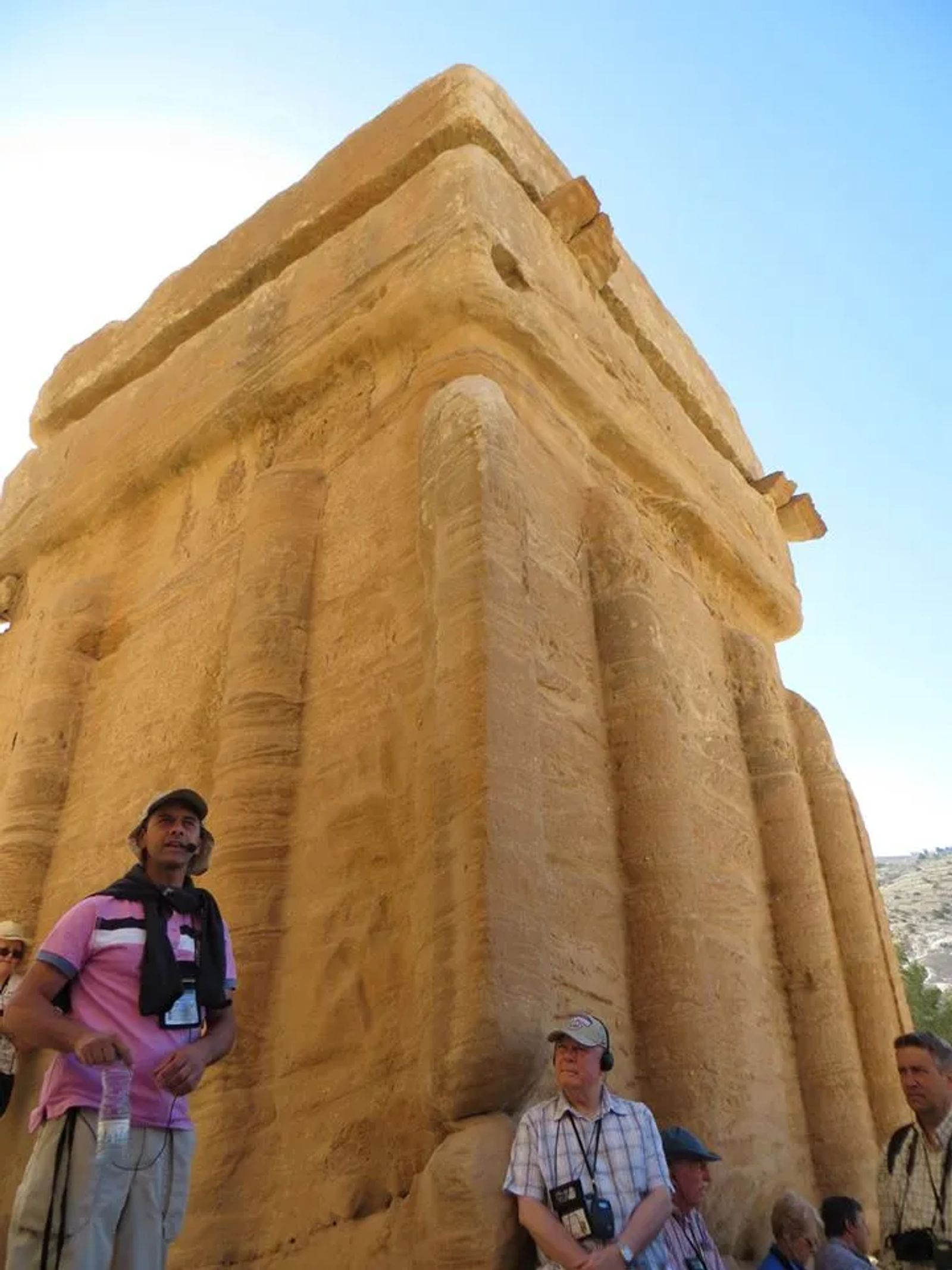 Visit Petra A Wonder Of The World - Culture Trekking - #VisitPetra #VisitJordan #WonderoftheWorld