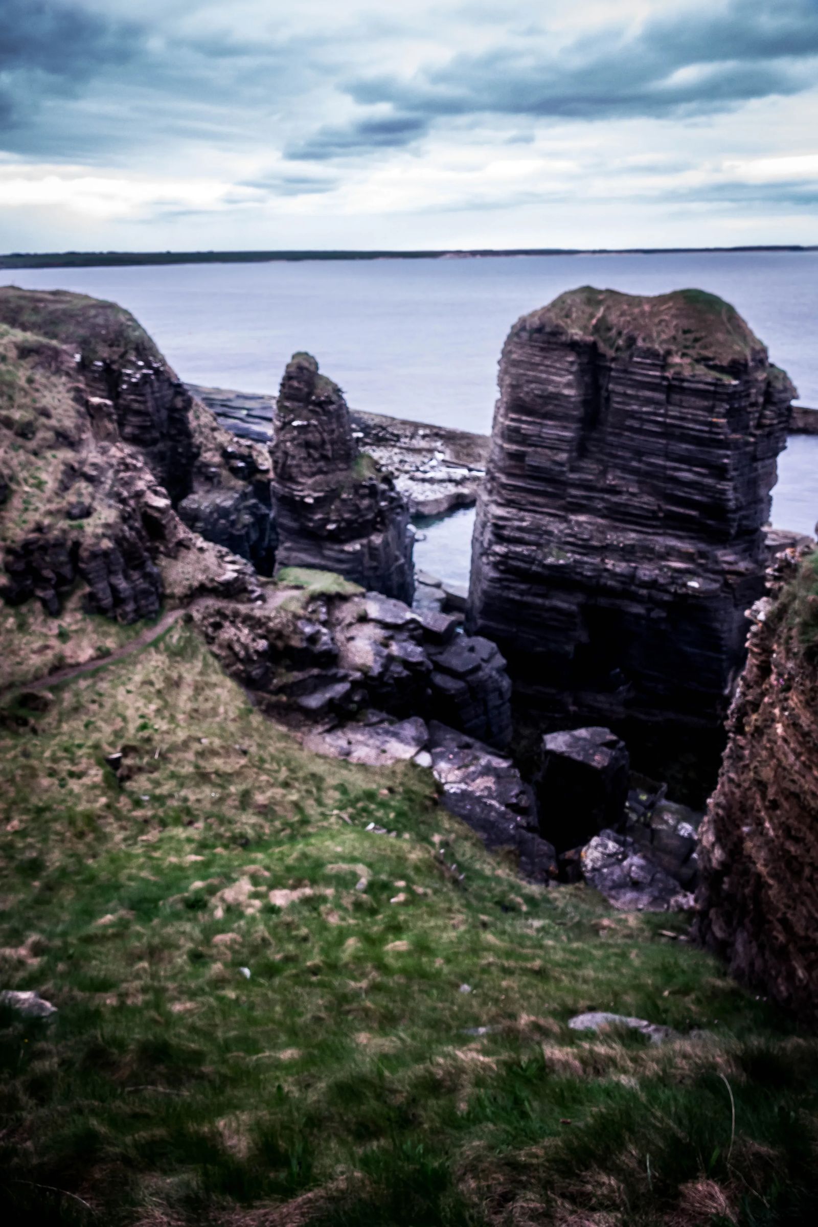 Sinclair Girnigoe Castle in Scotland - Culture Trekking - #SinclairGirnigoeCastle #Scotland #NC500Coastline