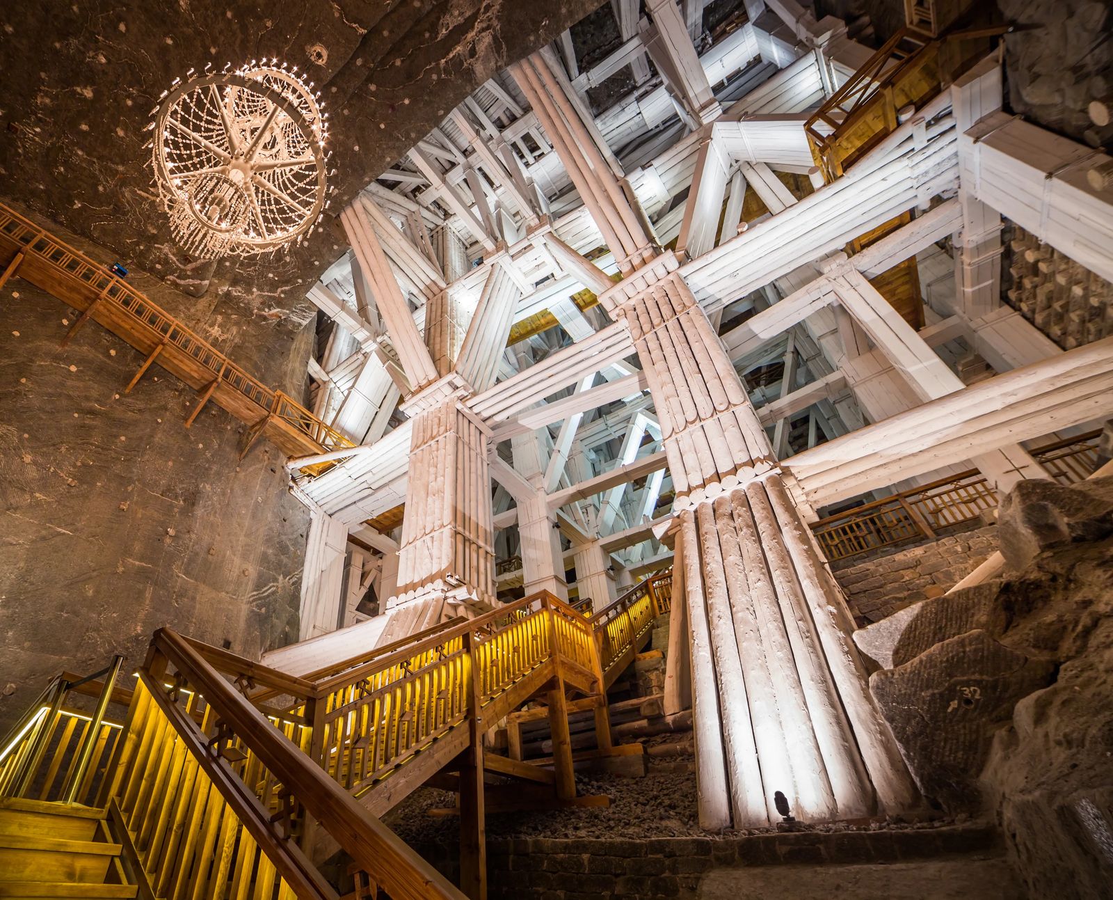 wieliczka salt mine tour time