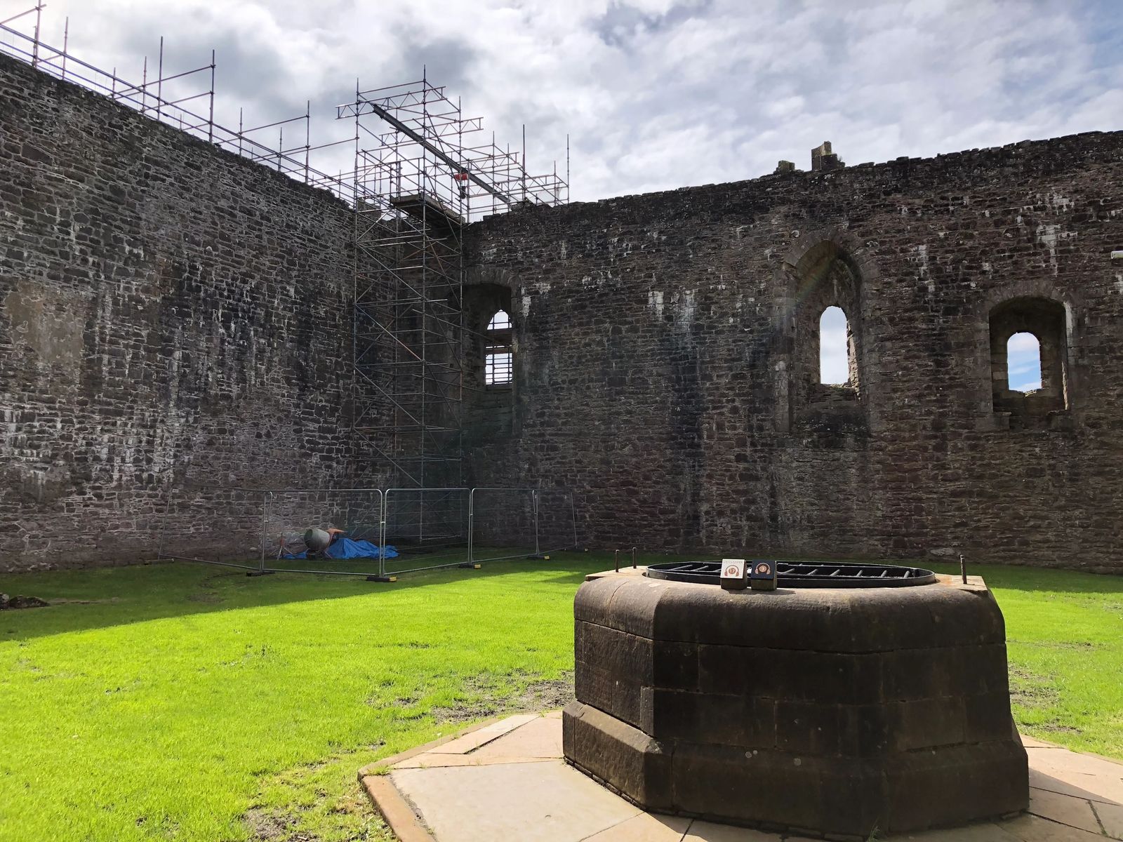 Exploring Doune Castle - Culture Trekking - #DouneCastle #OutlanderFilminglocations #CastleLeoch