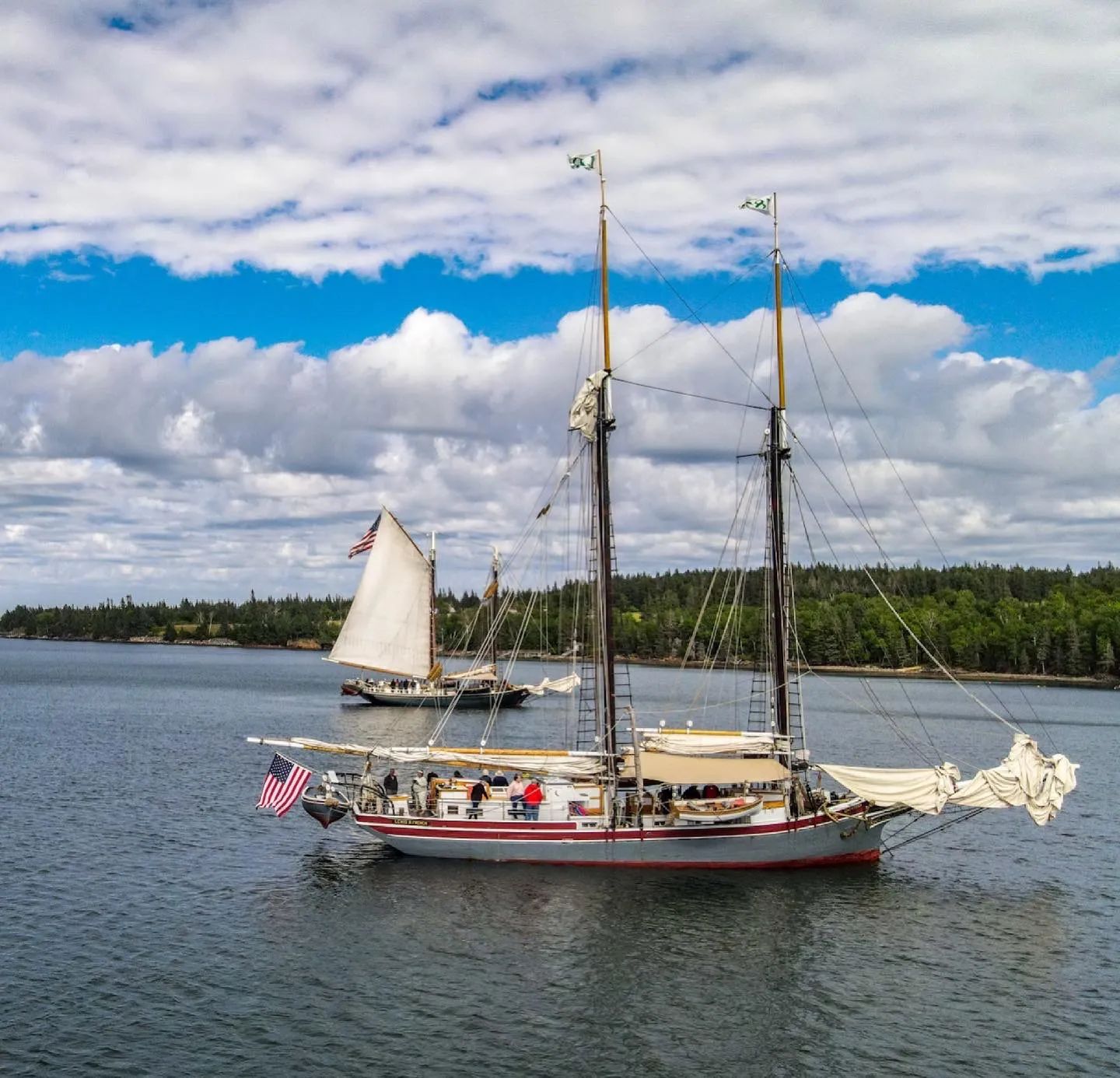 sailboat cruise windjammer