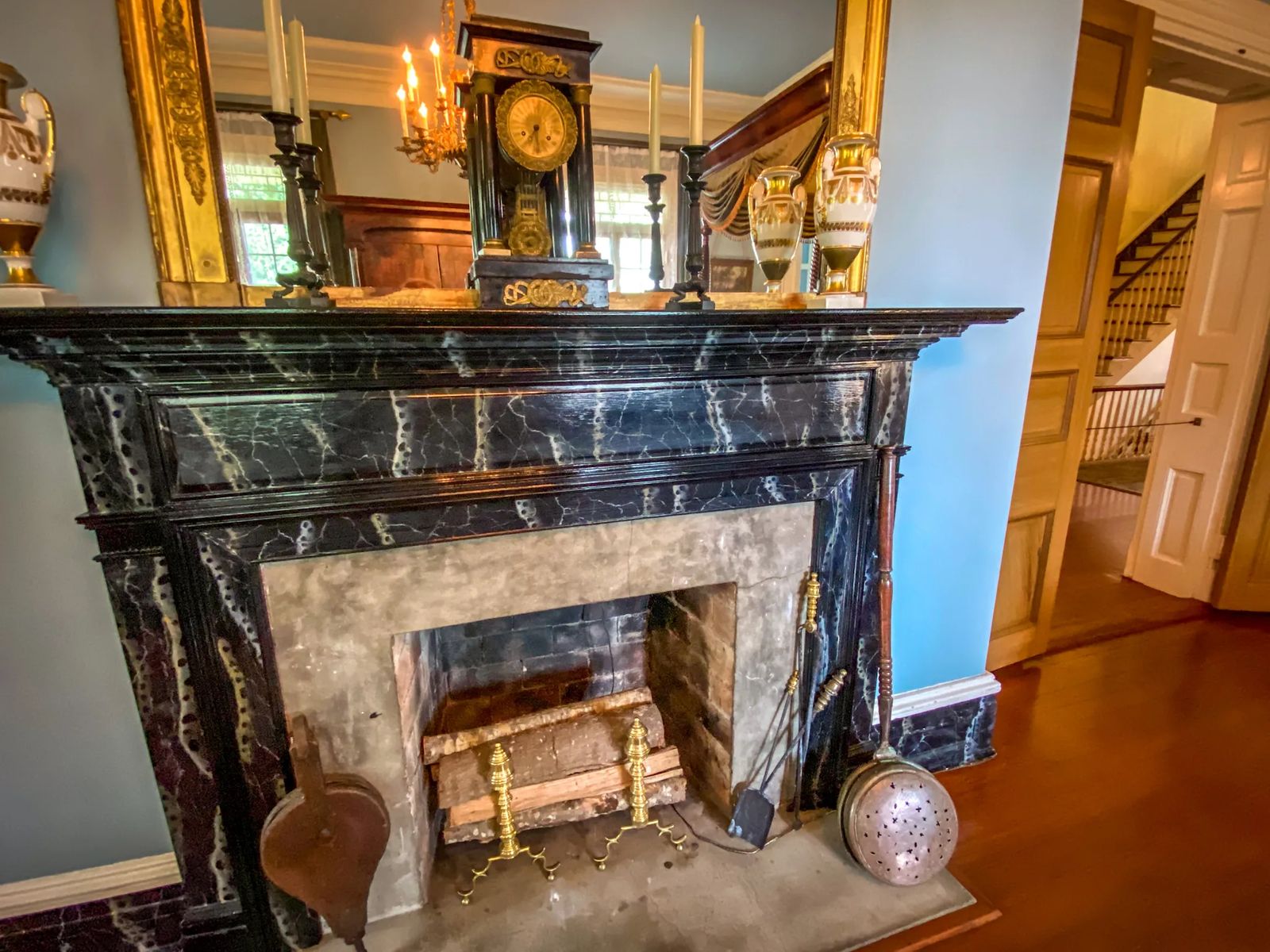 Fake Marble fireplace on Oak Alley Tour