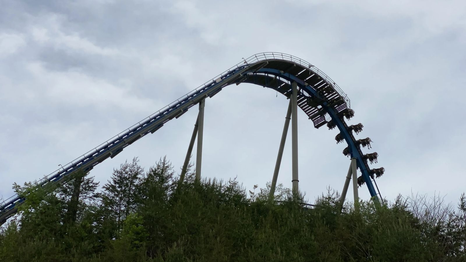Wild Eagle ride with feet dangling from the coaster, Guide to Dollywood