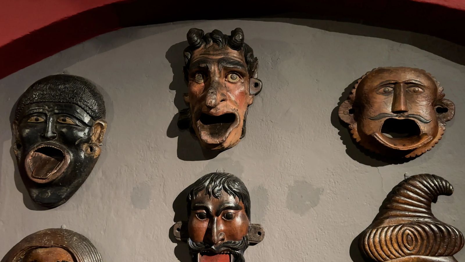 Mill grain mouth figurines - Best Things To See In Strasbourg France